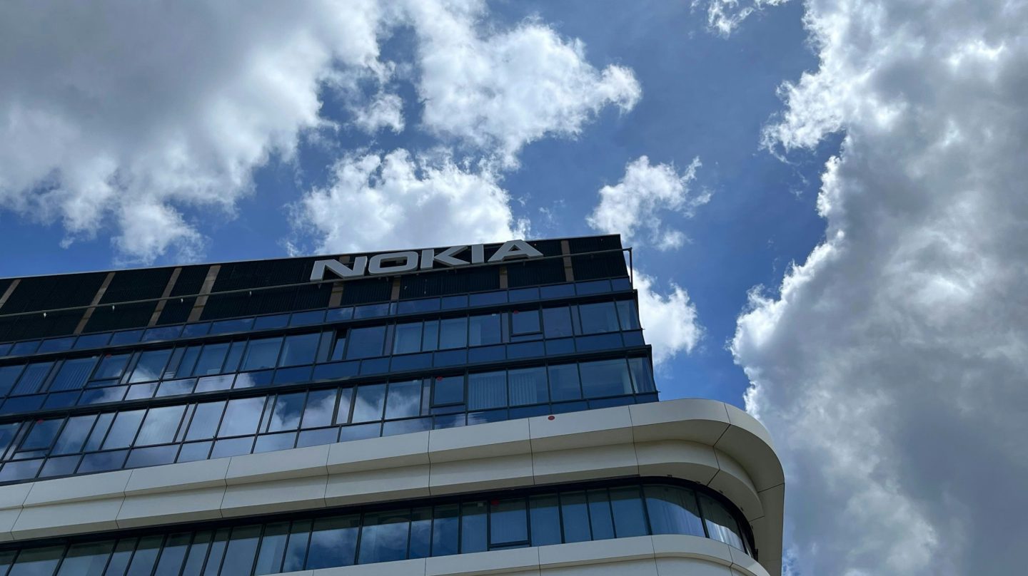 Nokia and AWS pilot AI automation for real-time 5G network slicing